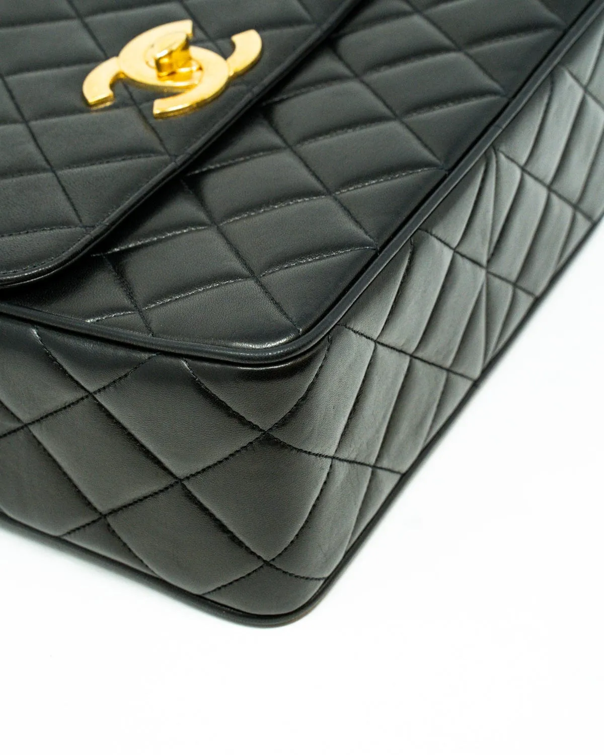 Chanel Black Lambskin satchel style crossbody bag with Jumbo CC lock - AWL2574