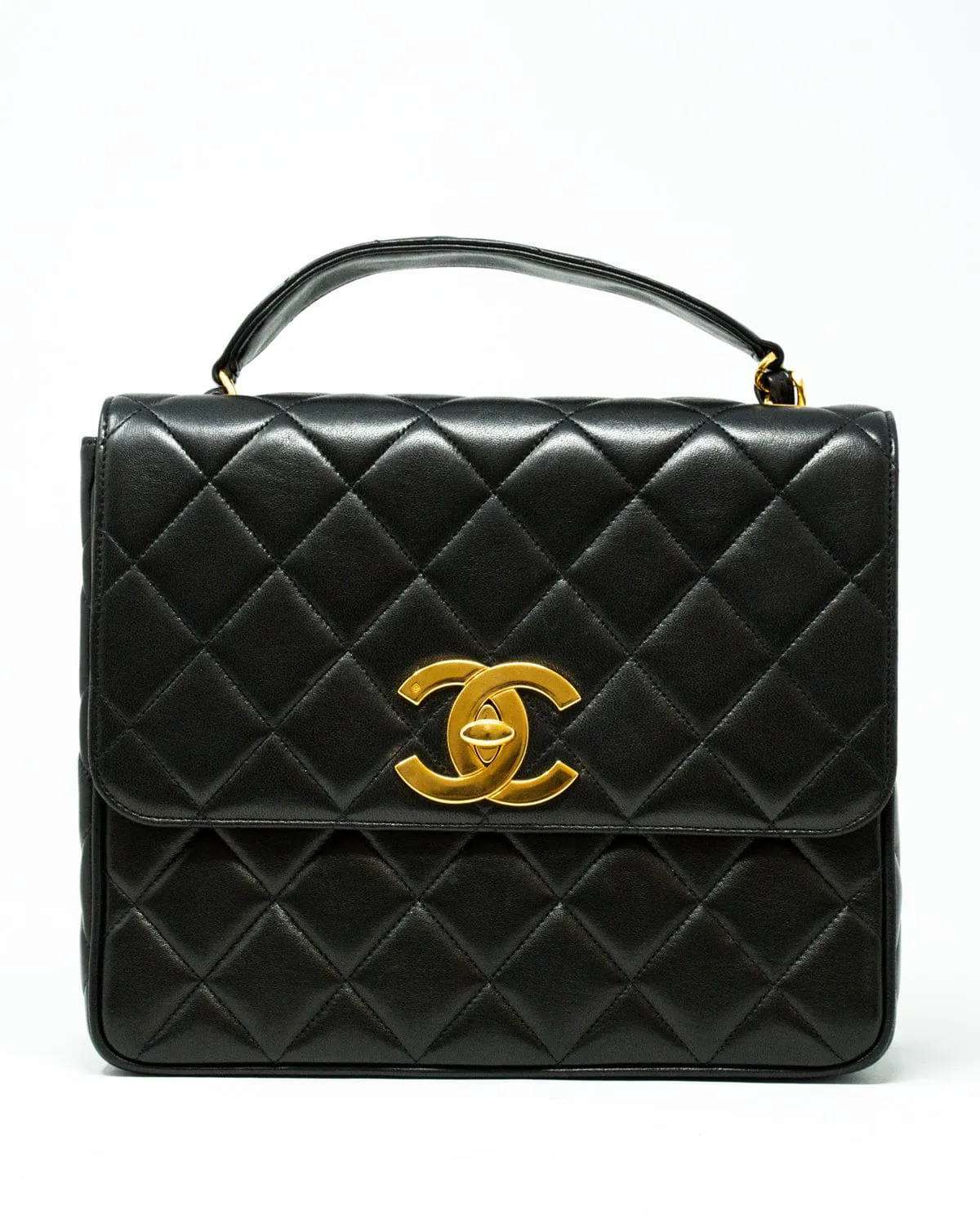 Chanel Black Lambskin satchel style crossbody bag with Jumbo CC lock - AWL2574