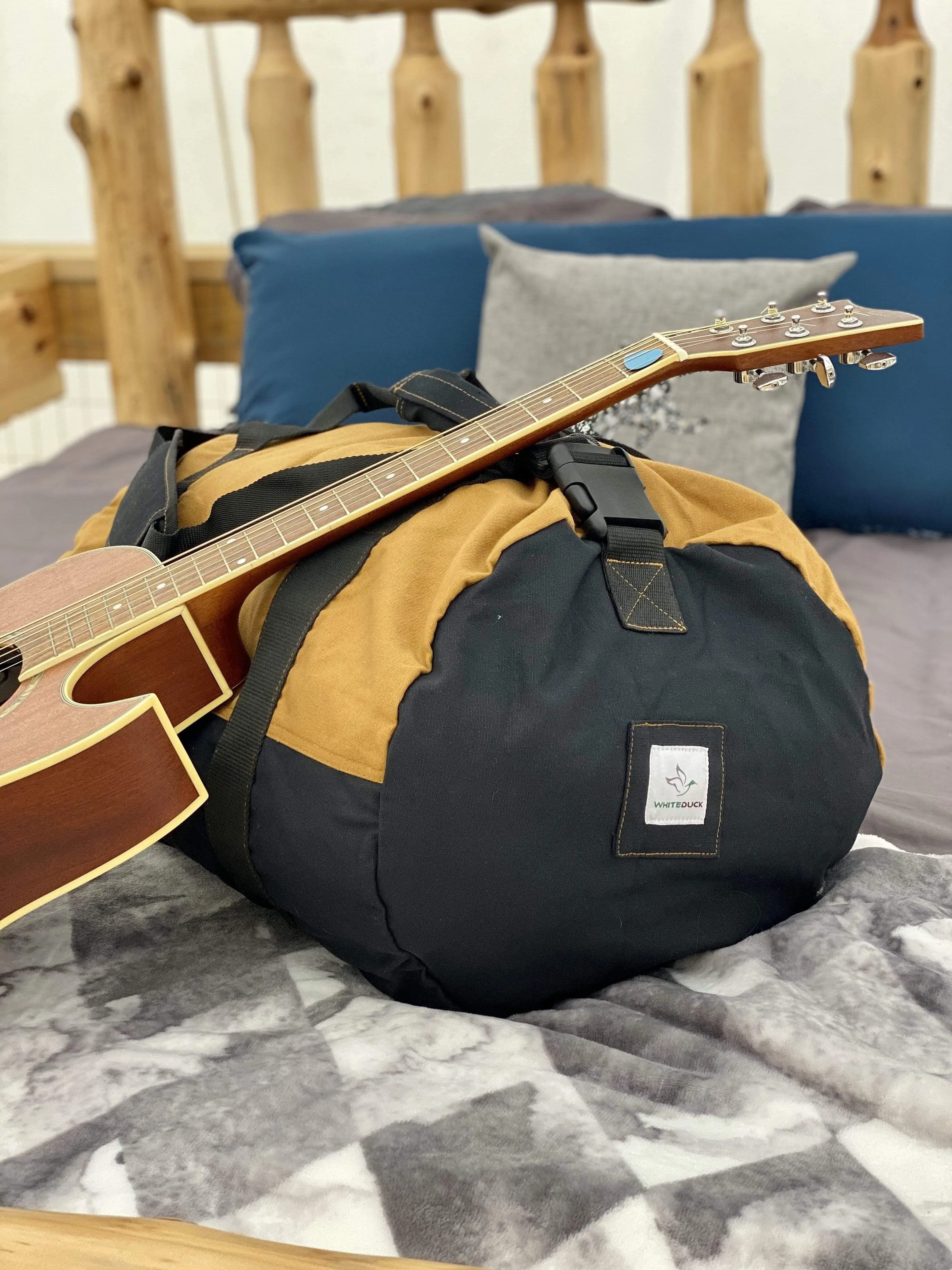 FILIOS Canvas Duffel Bag