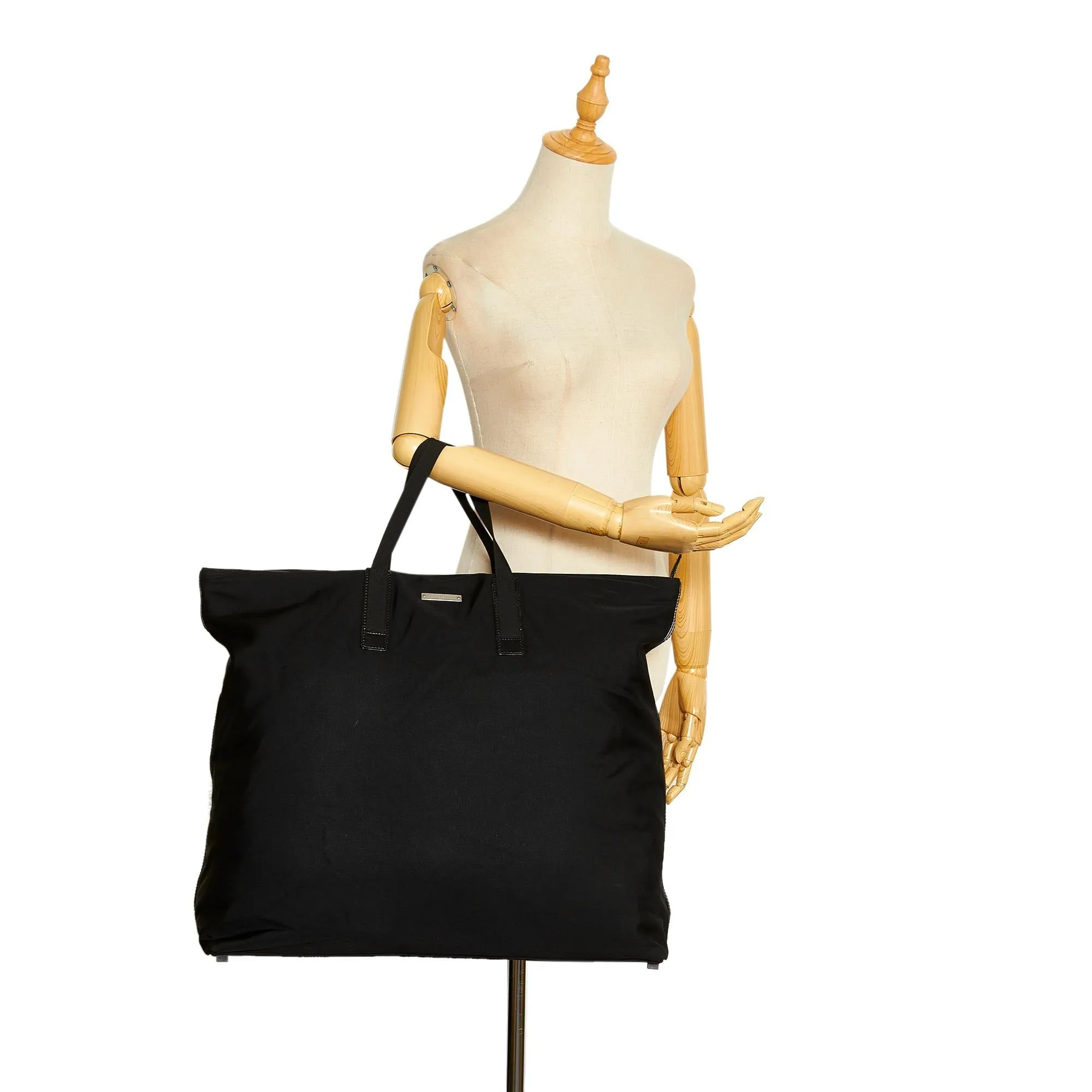 Gucci GG Nylon Tote Bag (SHG-yzBx75)