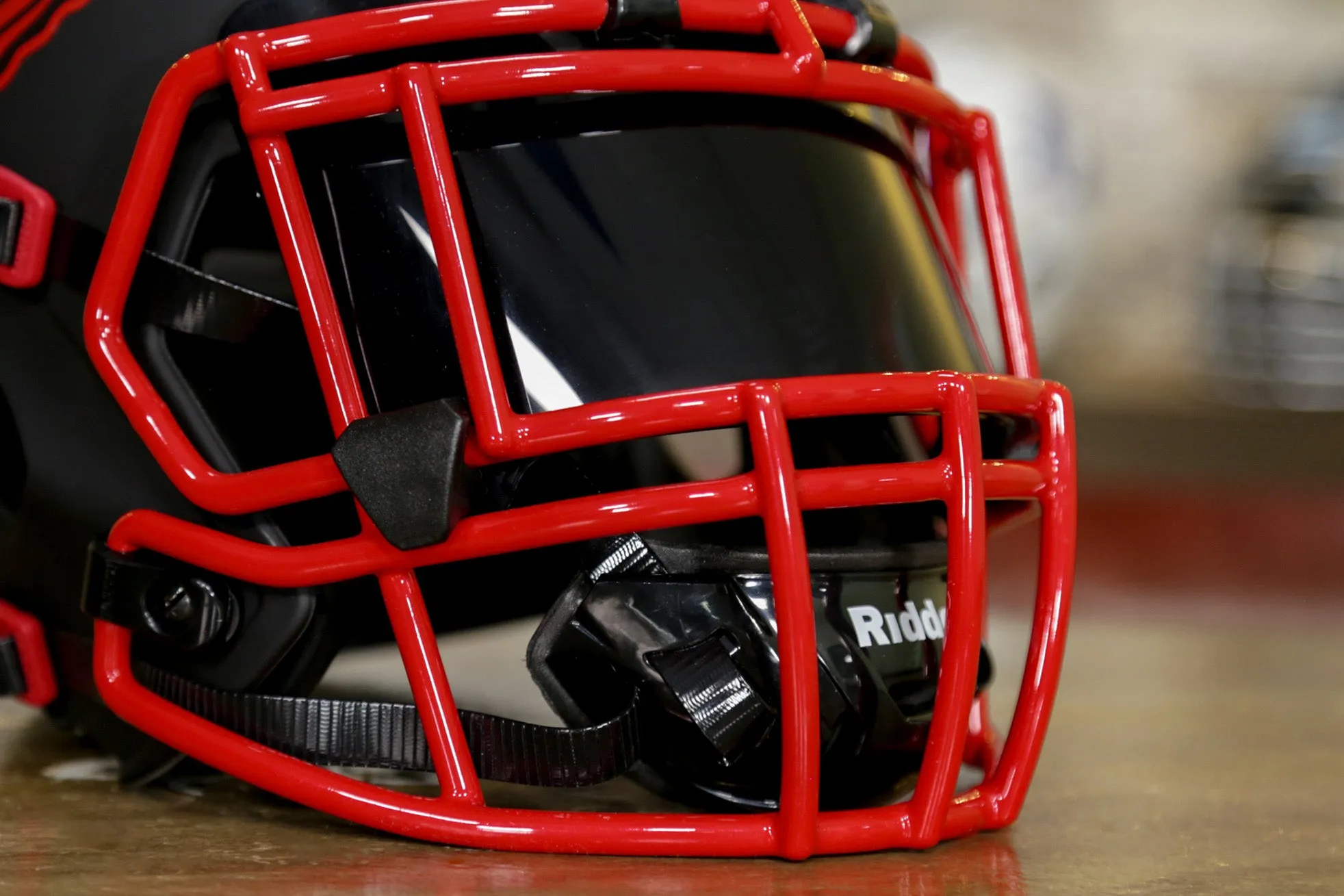 Kansas City Chiefs Riddell Speed Replica Helmet - GG Edition 00228