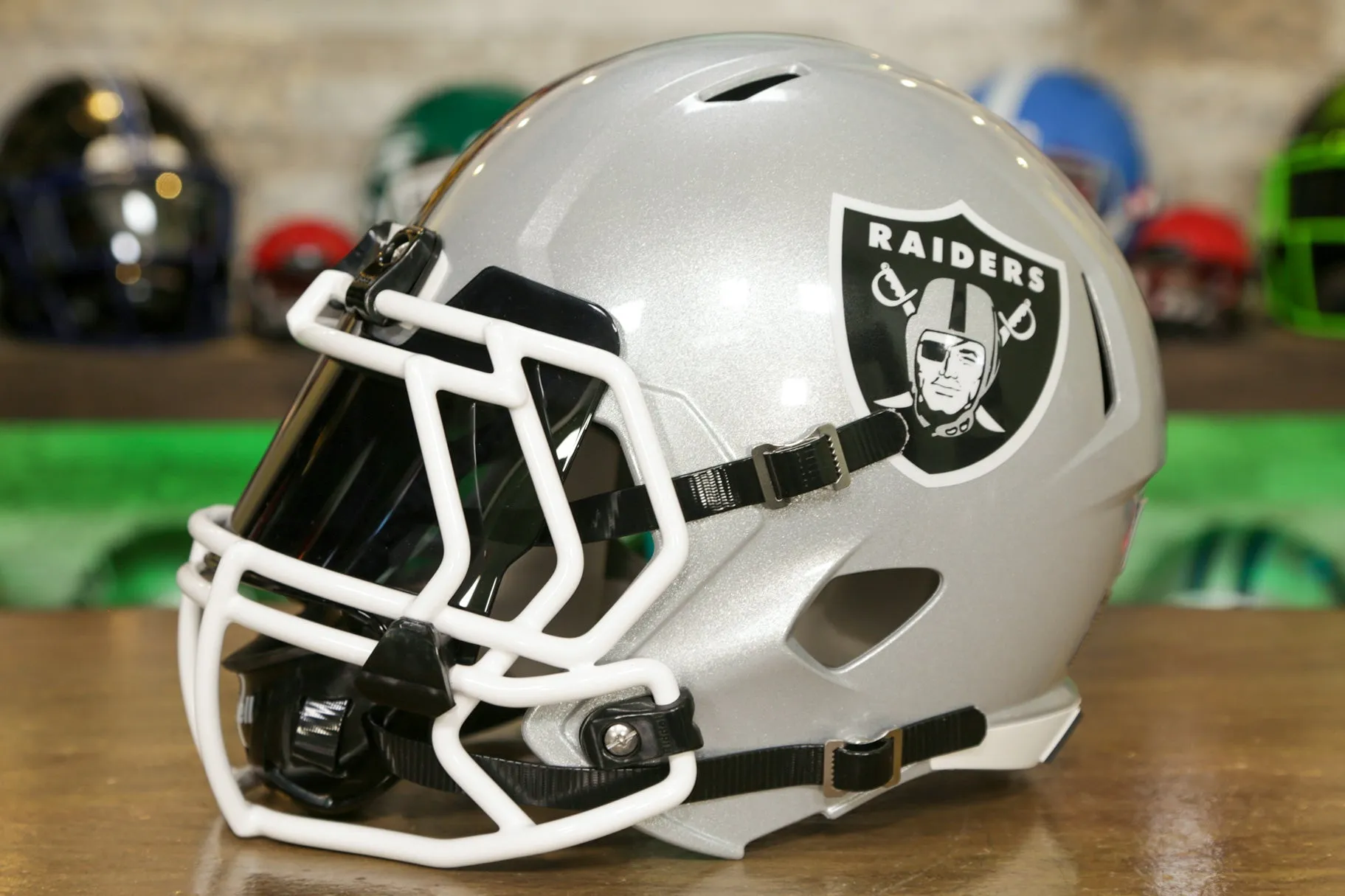 Las Vegas Raiders Riddell Speed Replica Helmet - GG Edition 00226